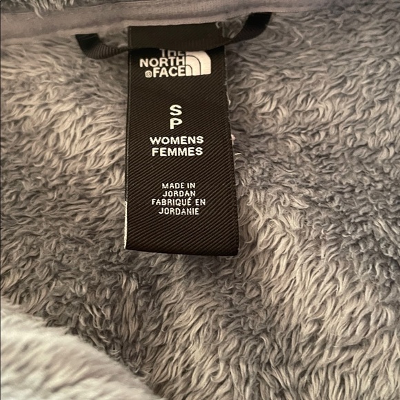 Northface Cozy Gray Fleece Jacket - Picture 3 of 5